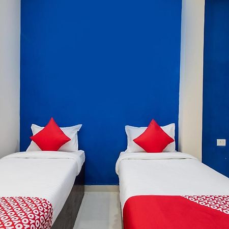 Oyo 27862 Hotel Brooklyn Indore Dış mekan fotoğraf
