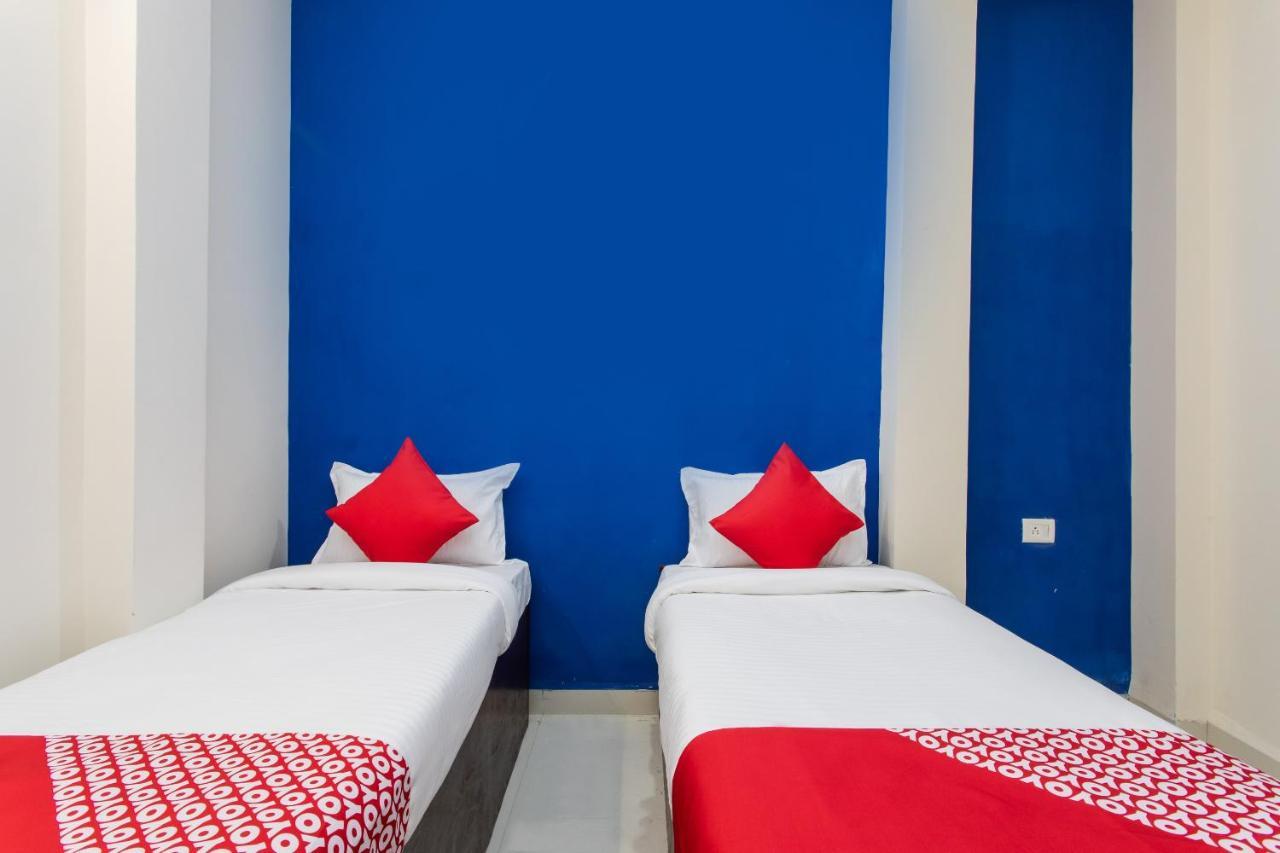 Oyo 27862 Hotel Brooklyn Indore Dış mekan fotoğraf